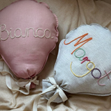 Hand embroiderd wall balloon - blush